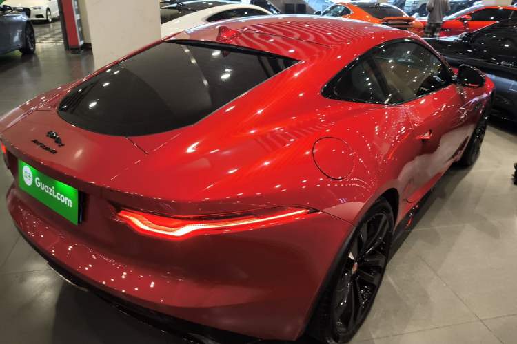 Used Jaguar F-TYPE 2023 P300 Hardtop Version R-DYNAMIC BLACK