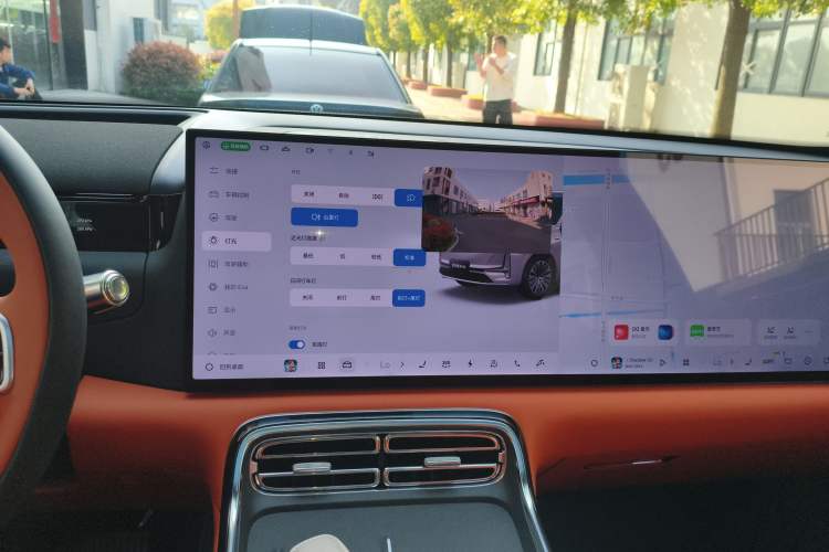 Used Geely Galaxy M9 2025 Model 230km Two-Wheel-Drive Exploration Edition Audio And AC Panel