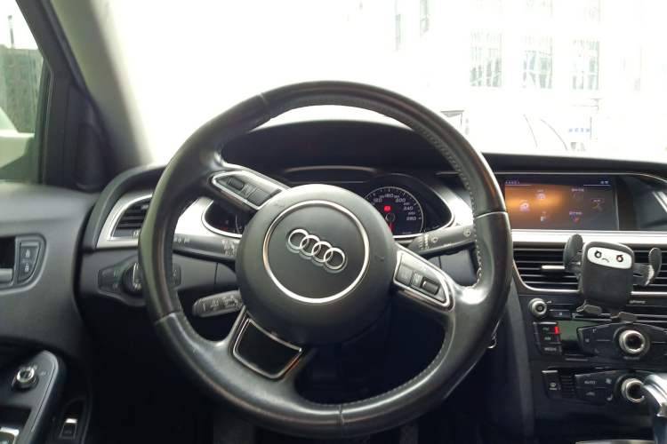 Used Audi A4L 2013 35 TFSI Automatic Comfort Model