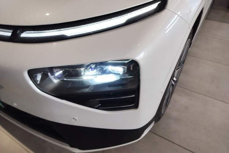 Used XPeng G9 2022 650 Performance Edition Max Left Front Headlight