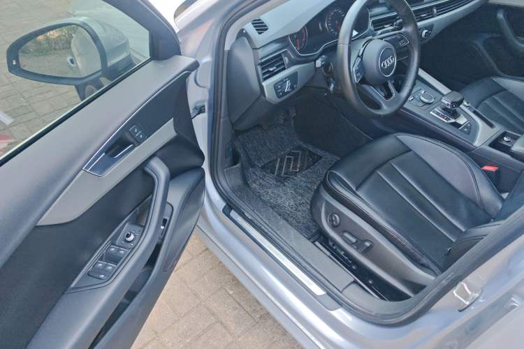 Used Audi A4L 2018 30th Anniversary Edition 40 TFSI Trendy Model