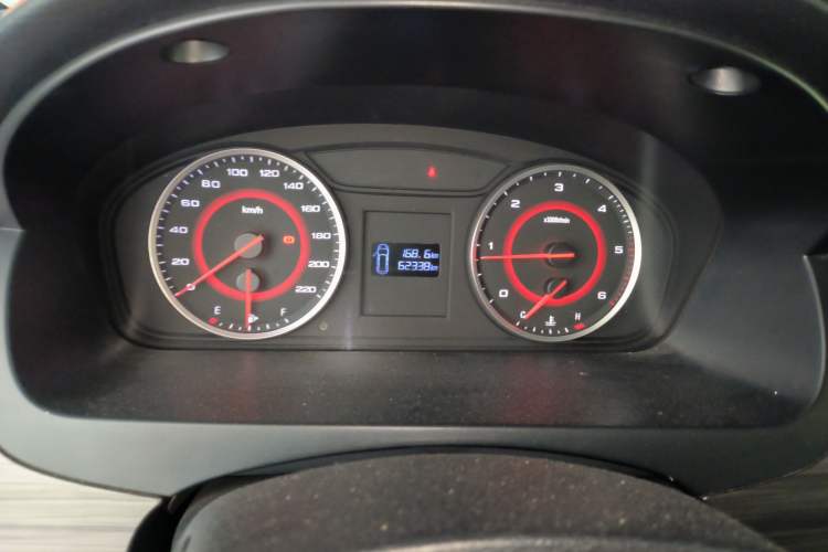 Used SAIC MAXUS G10 2019 PLUS 1.9T Manual Elite Edition Diesel China V Standard