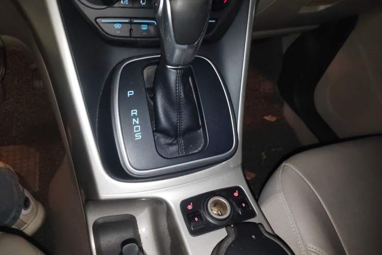 Used Ford Kuga 2013 2.0L GTDi Four-Wheel-Drive Elite Model
