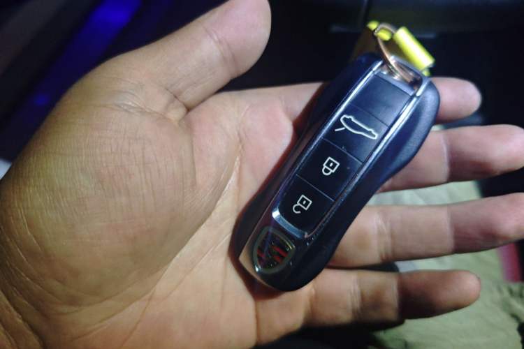 Used Porsche Panamera 2019 Panamera 4 Executive Long Wheelbase 2.9T Vehicle Key