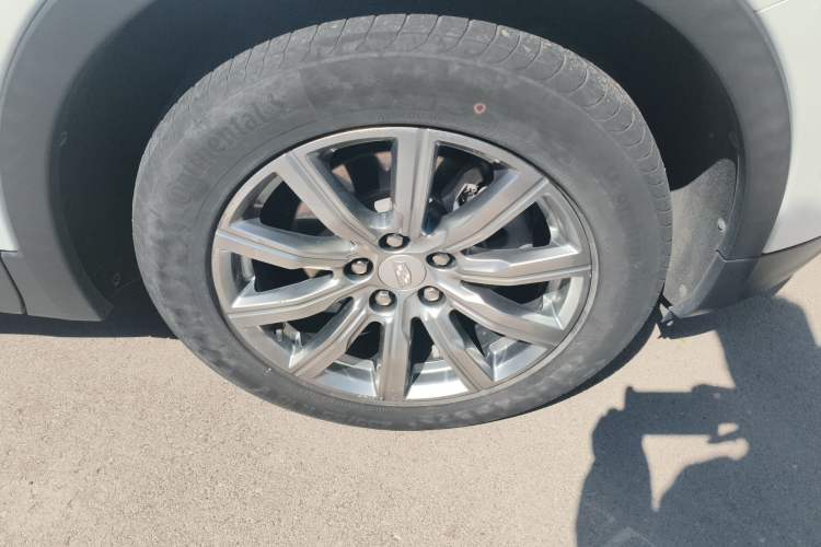 Used Cadillac XT4 2021 28T Two-Wheel Drive Leading Version
