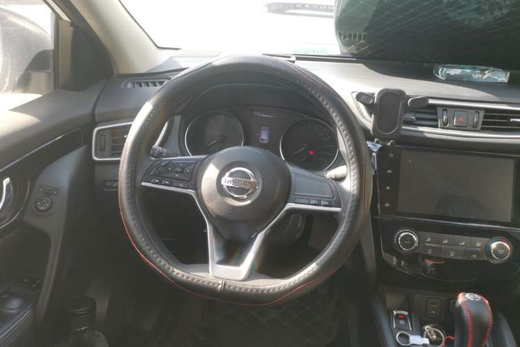 Used Nissan Qashqai 2019 2.0L CVT Smart Enjoyment Version Steering Wheel
