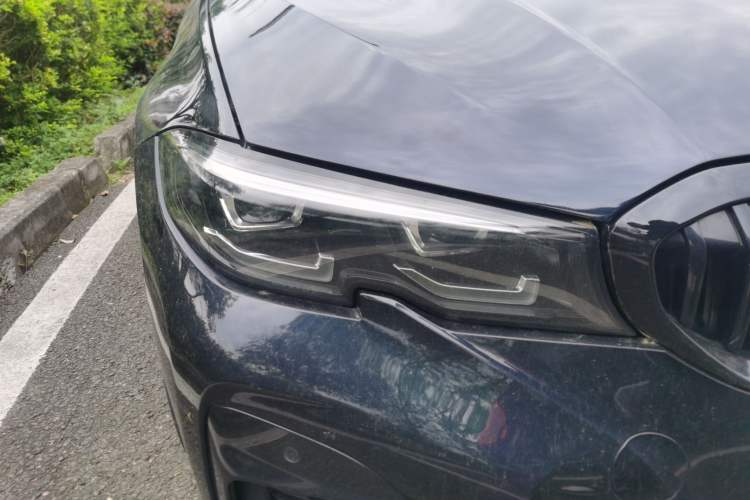 Used BMW 3 Series 2022 330i M Sport Night Edition Right Front Headlight