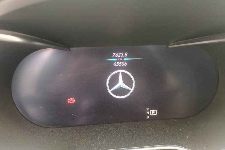 Used Mercedes-Benz C-Class 2019 C 260 Estate Odometer Close Up