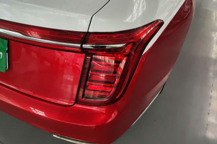 Used Hongqi H9 2022 2.0T Smart Connect Flagship Edition Right Rear Taillight