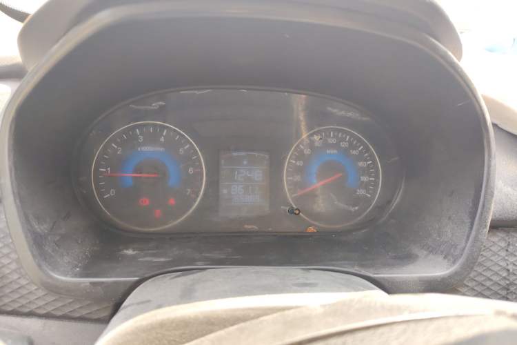 Used Dongfeng Fengon 330 2018 1.5L 330S Comfort Edition DK15 Instrument Cluster