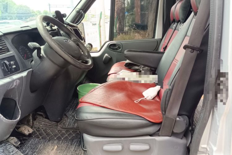 Used Ford Transit Custom 2016 2.2T Short-Wheelbase 6-Seater Mid-Roof Multi-Purpose Vehicle