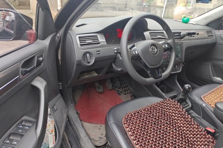 Used Volkswagen Santana 2016 1.6L Manual Comfort Edition Driver Seat