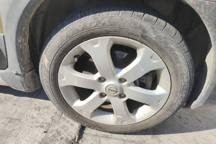 Used Nissan Livina 2013 JINRUI 1.6XV CVT Luxury Edition