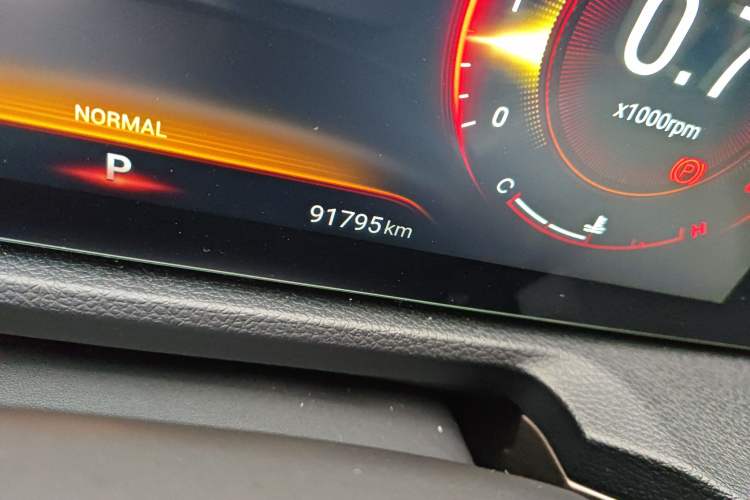 Used EXEED Lanyue 2021 390T Two-Wheel Drive Starry Edition Odometer Close Up