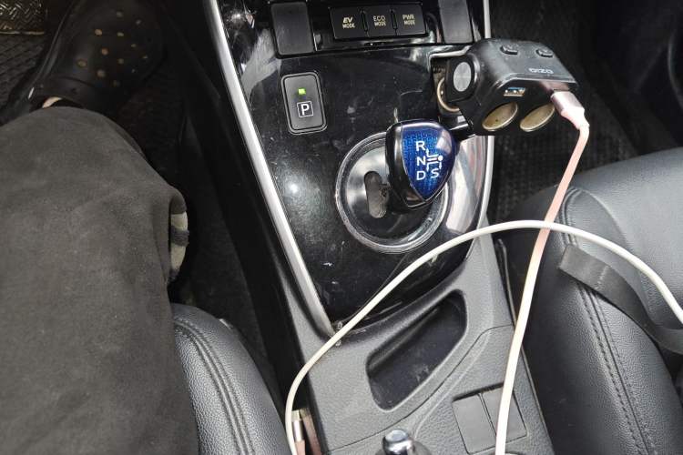 Used Toyota Corolla 2017 Revised Dual-Engine 1.8L E-CVT Leading Edition
