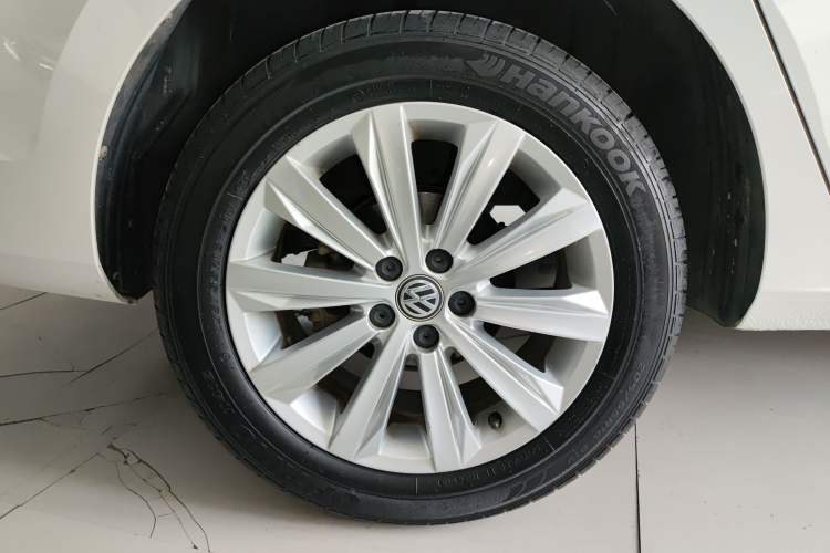 Used Volkswagen Bora 2019 Bora·Legend 1.5L Automatic Fashion Edition China VI Standard Right Rear Wheel Hub