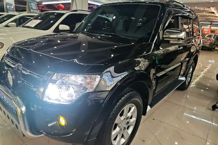 Used Mitsubishi Pajero 2014 3.0L Elite Edition