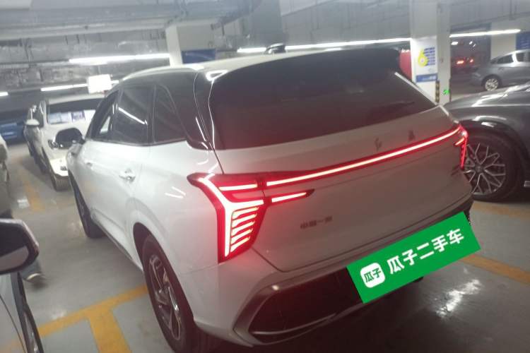 Used Hongqi HS3 2023 1.5T Two-Wheel Drive Shanwei Edition
