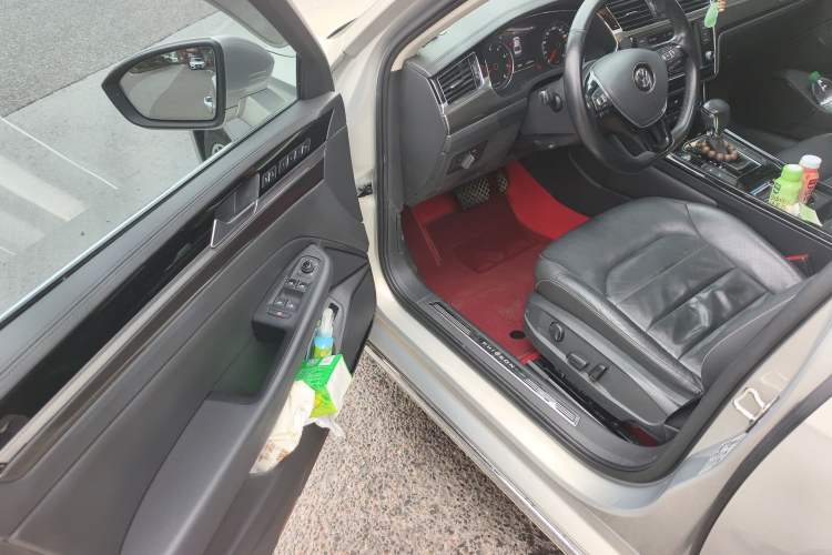 Used Volkswagen Phideon 2016 380TSI Two-Wheel-Drive Luxury Edition