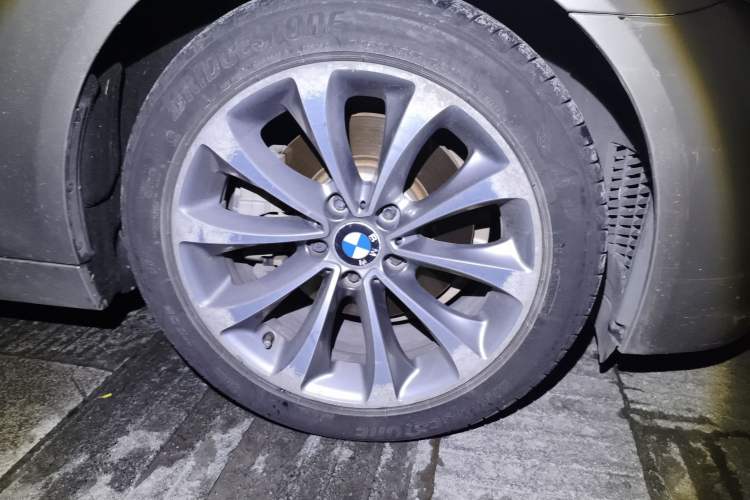 Used BMW 5 Series 2017 525Li Leading Model