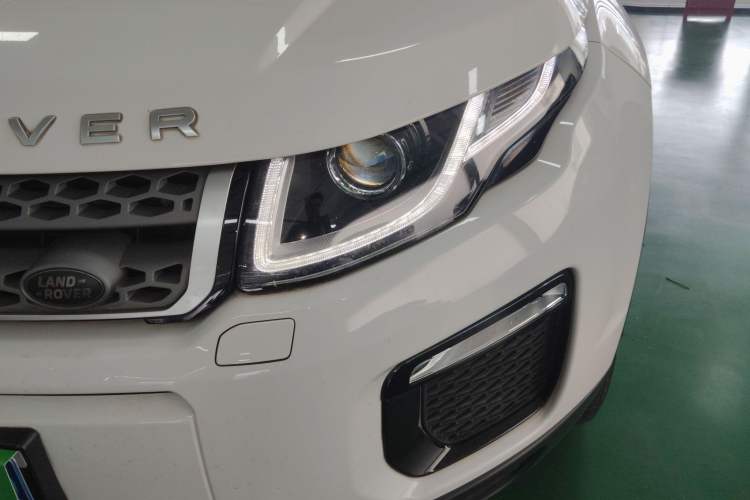 Used Land Rover Range Evoque 2018 240 PS SE Smart Brilliance Edition Left Front Headlight