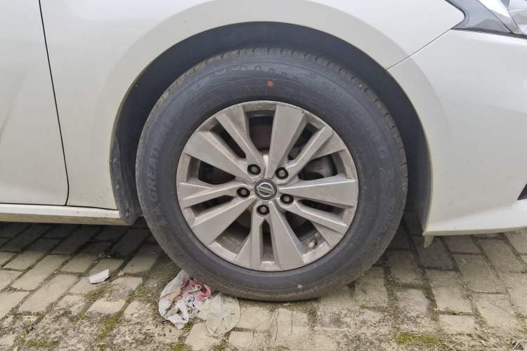 Used Nissan Teana 2020 Revised Version 2.0L XL Comfort Edition Right Front Wheel Hub