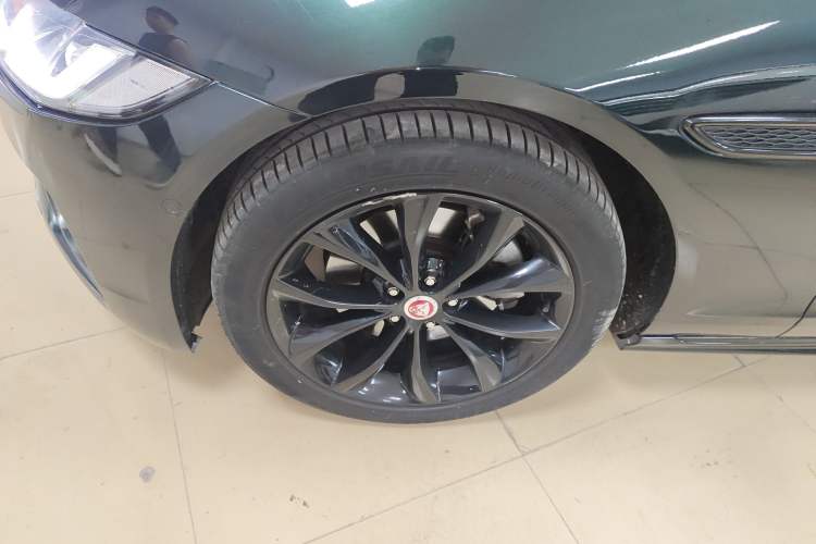 Used Jaguar XFL 2019 XFL 2.0T 250 PS Four-Wheel Drive Luxury Edition
