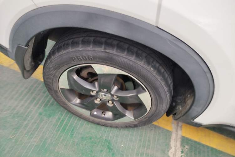 Used Honda Vezel 2015 1.8L CVT 2WD Luxury Model
