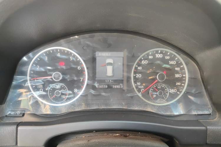 Used Volkswagen Tiguan 2013 1.8TSI Automatic Two-Wheel Drive Luxury Model Instrument Cluster