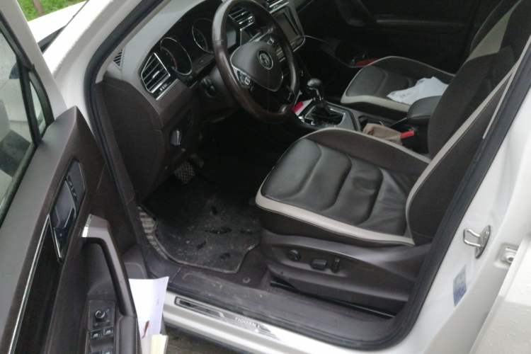 Used Volkswagen Tiguan L 2019 330TSI Automatic Two-Wheel Drive Panoramic Comfort Edition China VI Standard Driver Seat