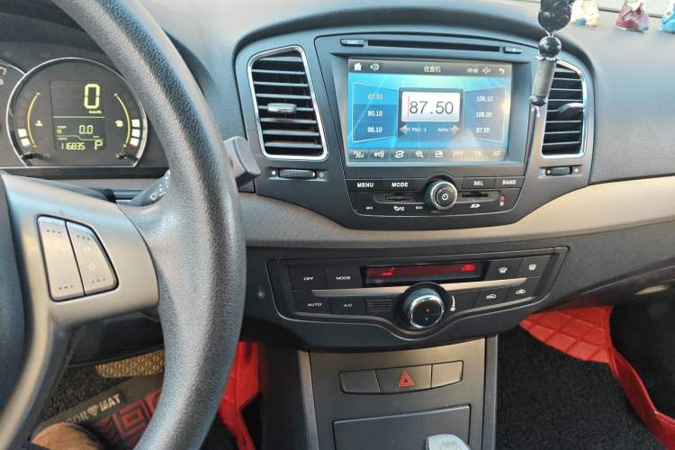 Used Roewe 350 2010 350C 1.5L Automatic Xunyi Edition