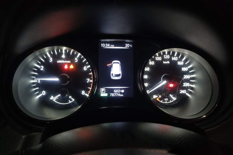 Used Nissan X-Trail 2019 2.0L CVT Smart Connect Comfort Edition 2WD Instrument Cluster