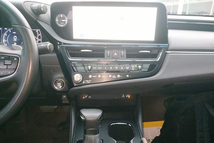 Used Lexus ES 2022 200 Excellence Edition