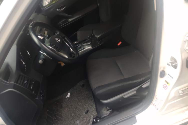 Used Toyota Reiz 2010 2.5S Fashion Elite Edition Left Front Seat