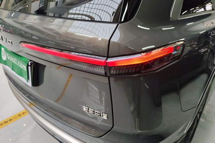 Used ONVO Luxeed L90 2025 Model—Ultra Six-Seater Version
