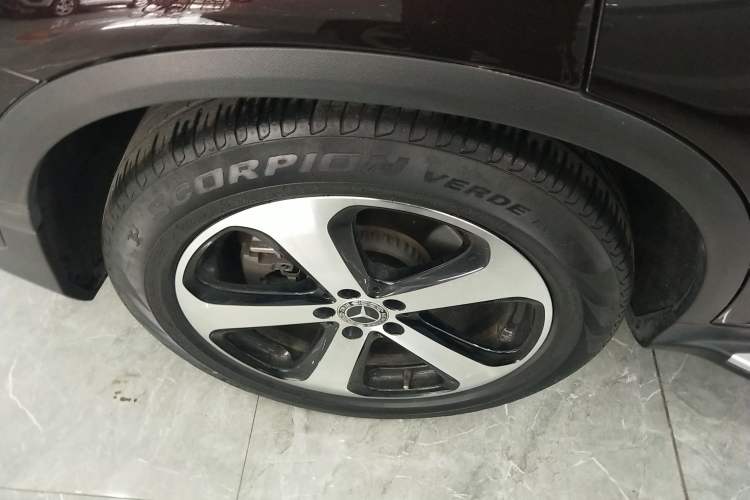 Used Mercedes-Benz GLC 2019 GLC 260 L 4MATIC Luxury Model Right Rear Wheel Hub