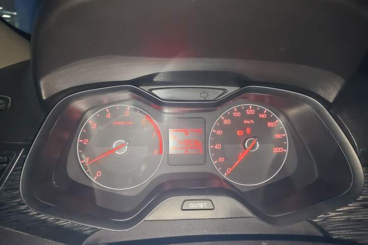 Used Baojun 310 2016 1.2L manual Comfort trim level