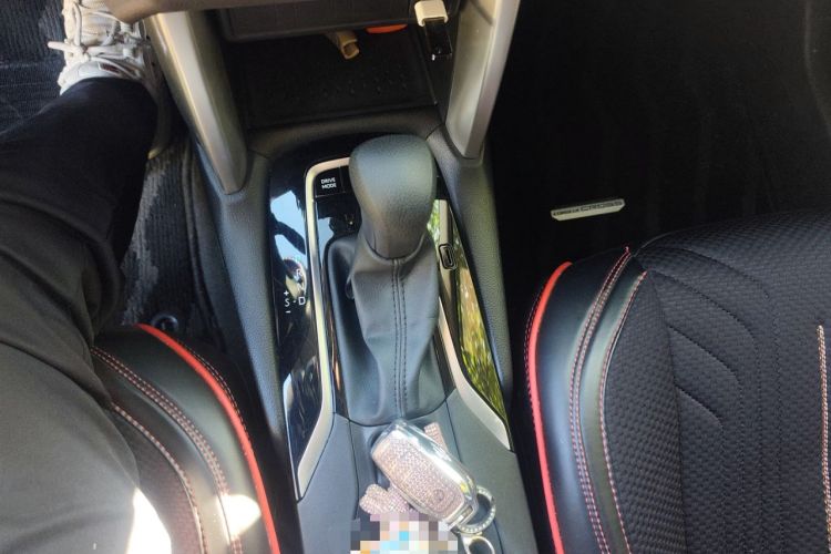 Used Toyota Corolla Cross 2024 2.0L Smart Electric Hybrid Dual-Engine Elite Edition
