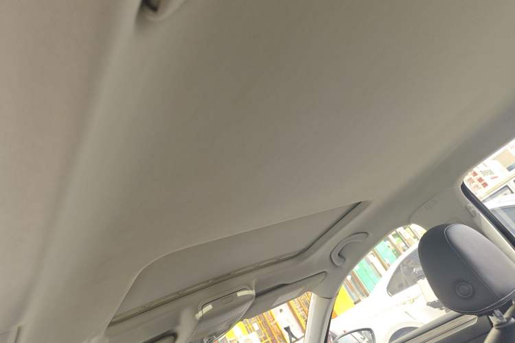 Used Volkswagen Passat 2017 330TSI DSG Luxury Edition Headliner