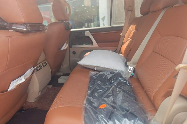 Used Toyota Land Cruiser  Left Rear Seat