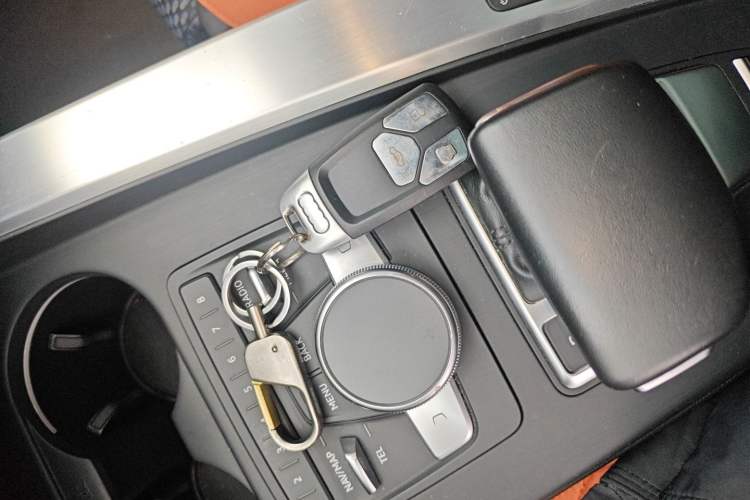 Used Audi A4L 2018 30th Anniversary Edition 45 TFSI quattro Sport model