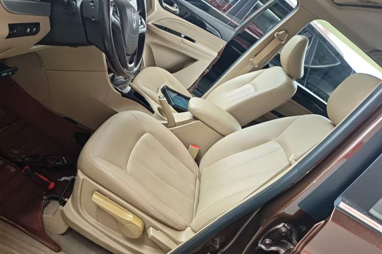 Used Baojun 730 2016 1.5L Manual Luxury Edition 7 Seats