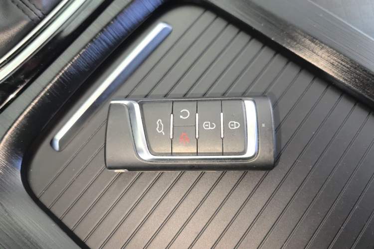 Used GAC Trumpchi M6 2021 PRO 270T DCT Luxury Edition
