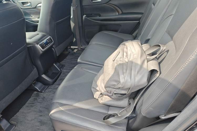 Used Toyota Highlander 2015 2.0T Four-Wheel Drive Luxury Edition 7-Seater