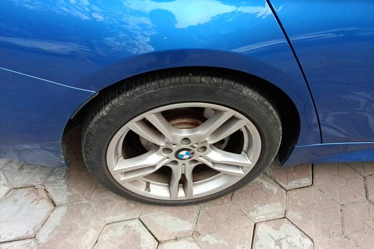 Used BMW 3 Series 2017 320i M Sport Right Rear Wheel Hub