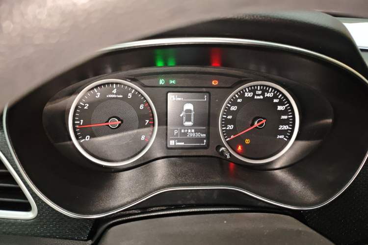 Used Baojun 730 2019 1.5T CVT Fashion Model 7 Seats China VI Emission Standard Instrument Cluster