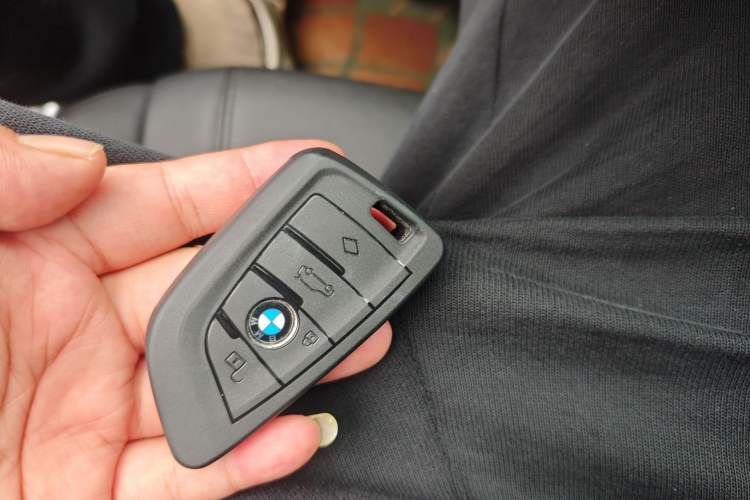 Used BMW 5 Series 2018 525Li M Sport Package Vehicle Key