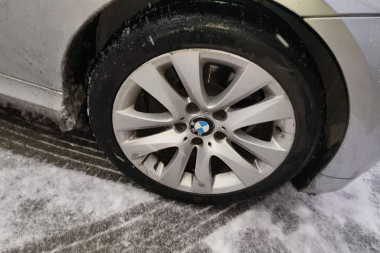 Used BMW 3 Series 2010 320i Luxury Model