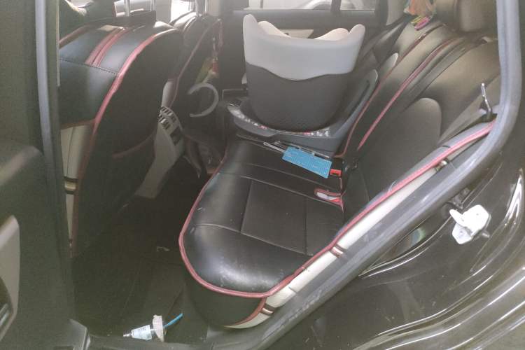 Used Mercedes-Benz GLK-Class 2015 GLK 260 4MATIC Dynamic Edition Ultimate Version Left Rear Seat