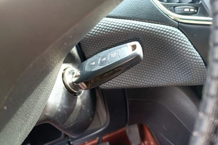 Used Chevrolet Cruze 2018 Revised Version 320 Automatic Pioneer Edition Vehicle Key